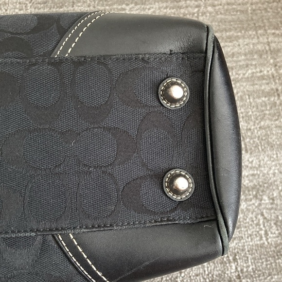 Coach Hampton Signature Jacquard Bag - Picture 6 of 13